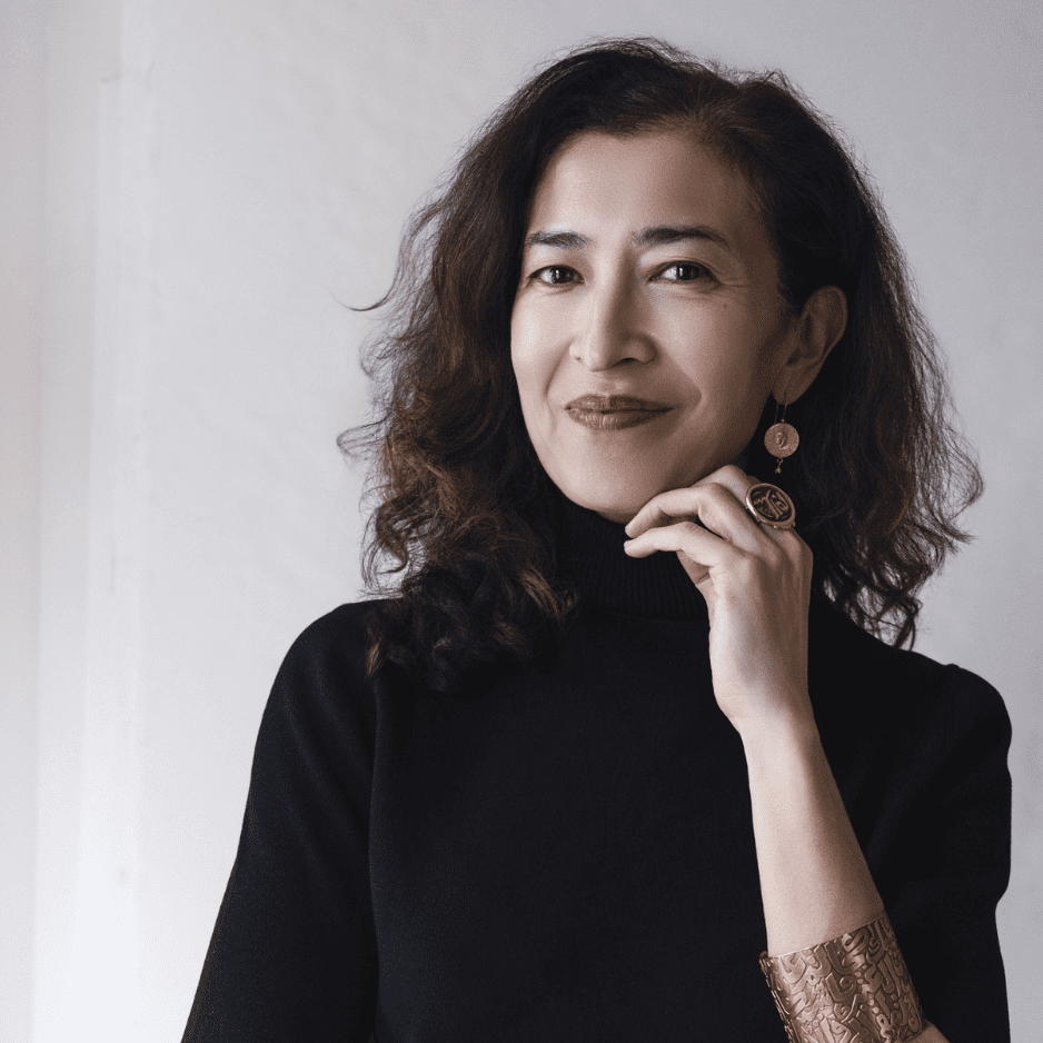 Elmira Bayrasli headshot